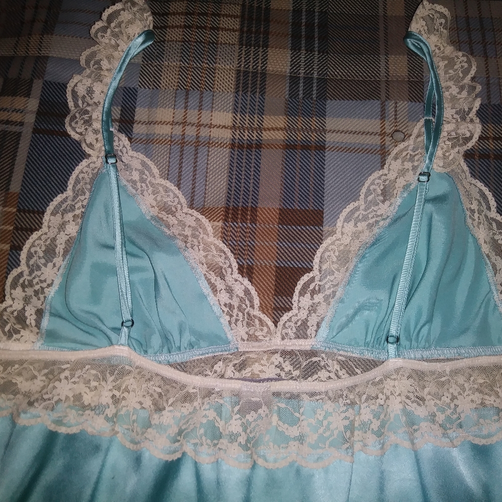 V.S. Ice blue teddy - Picture 10 of 13